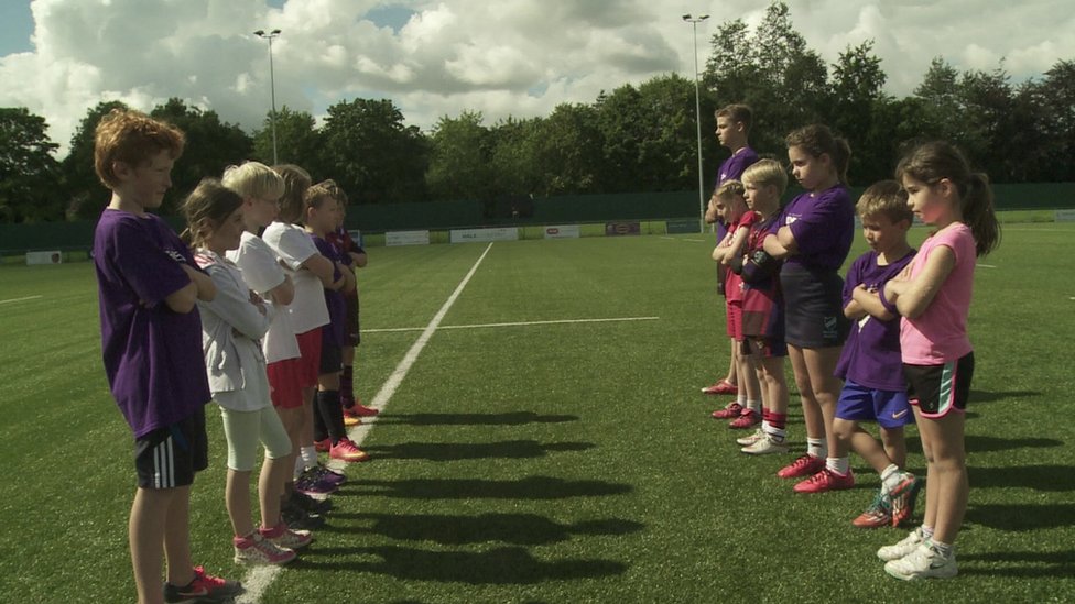 the-rules-of-touch-rugby-bbc-newsround