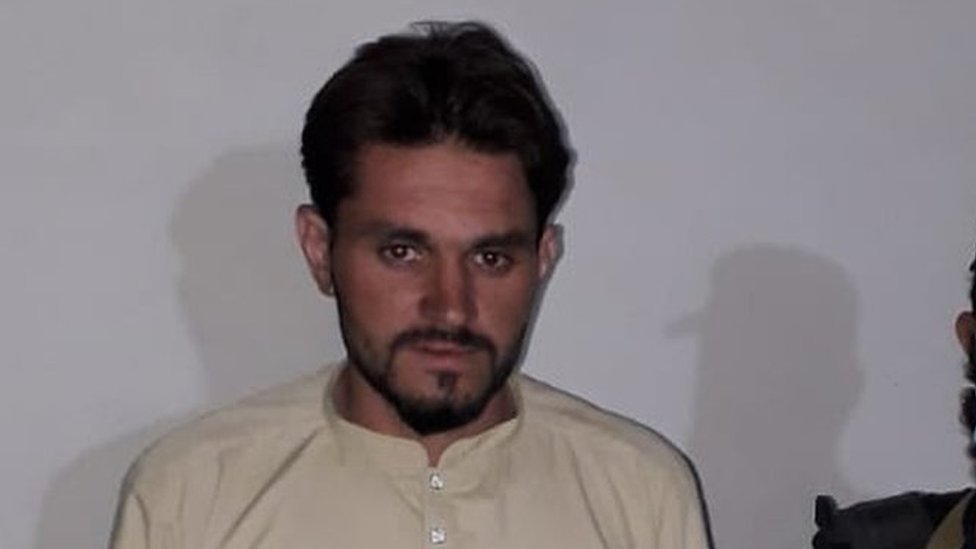 Pakistan girls: Man arrested for 'murdering cousins over video'