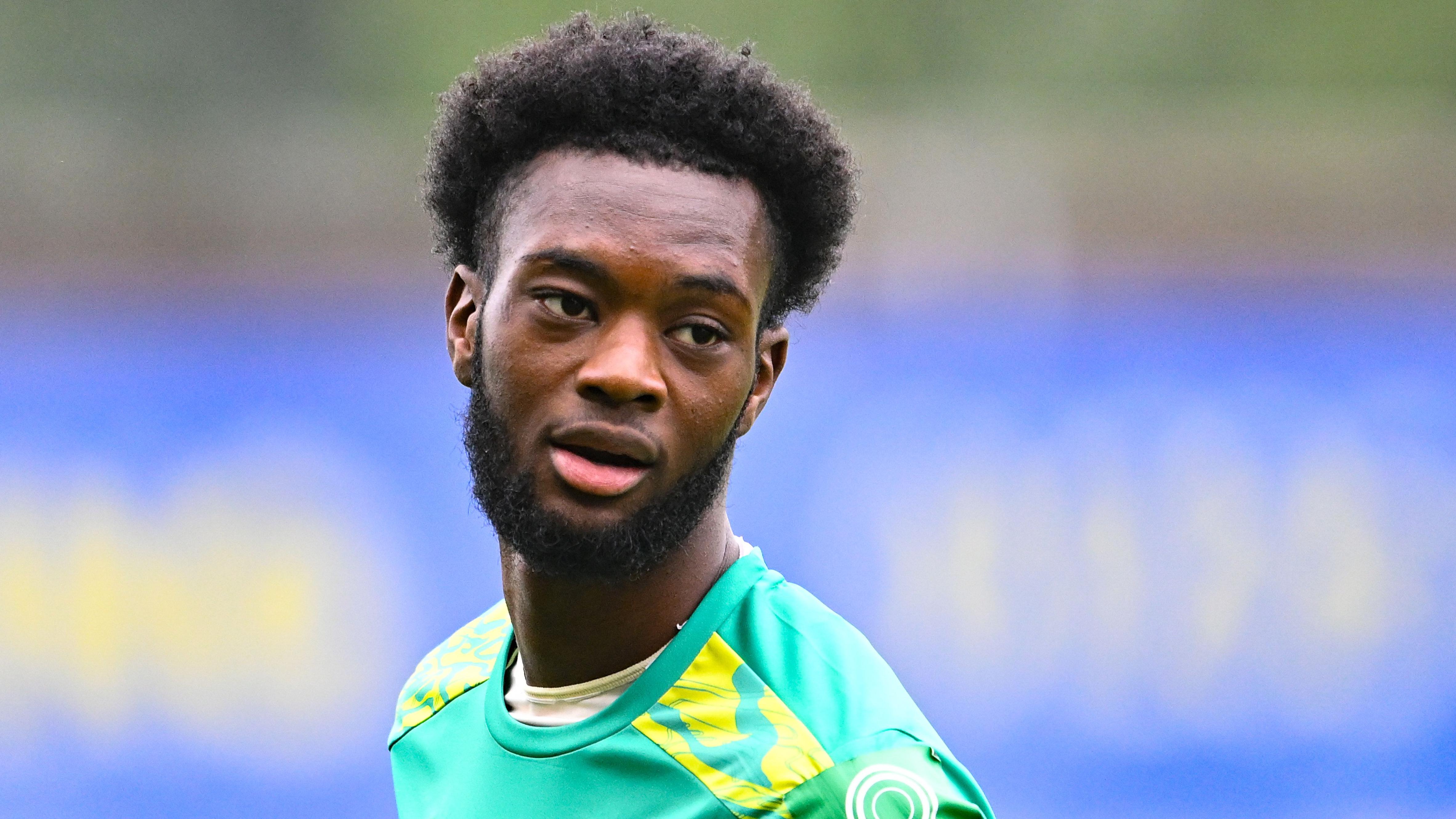 Abu Kamara: Norwich City winger submits transfer request - BBC Sport