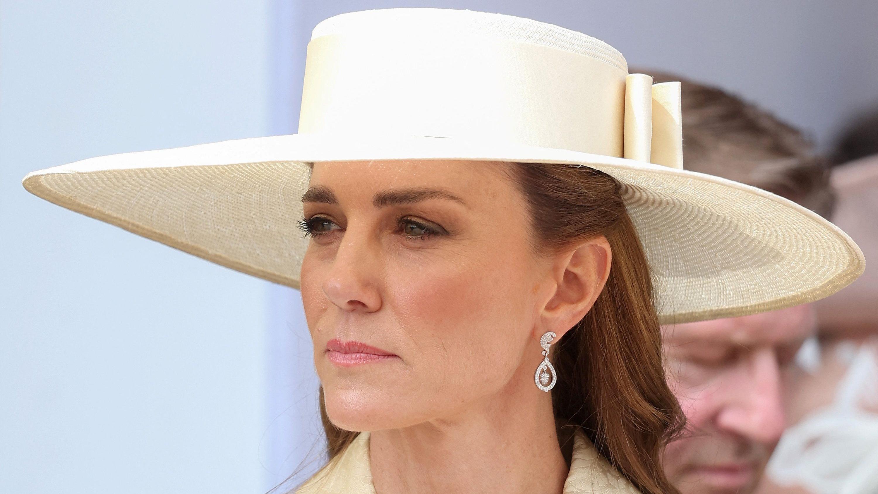 Ex-health worker cautioned for trying to sell Princess of Wales' medical notes