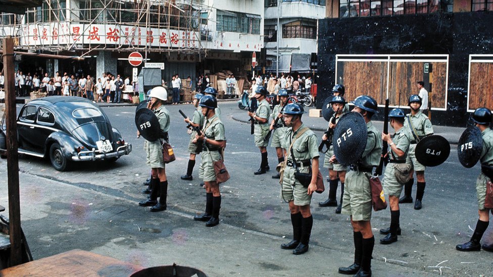 香港政府上一次引用《緊急情況規例條例》，是用來處理1967年香港親共左派發起的暴動。