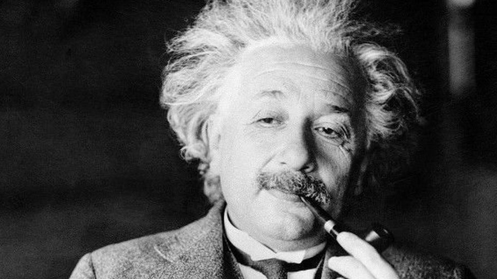 فكرة أينشتاين عن النسبية أدت إلى انقلاب كامل في الفيزياء وفهم الطبيعة