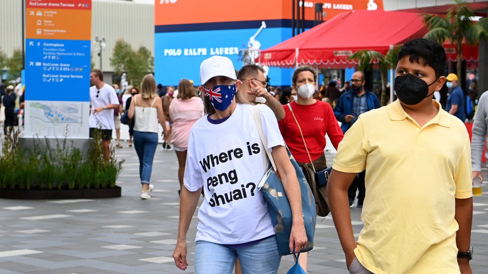 部份澳洲網球公開賽的觀眾穿上寫著"彭帥在哪裏"的衣服，表示對彭帥近況的關注。