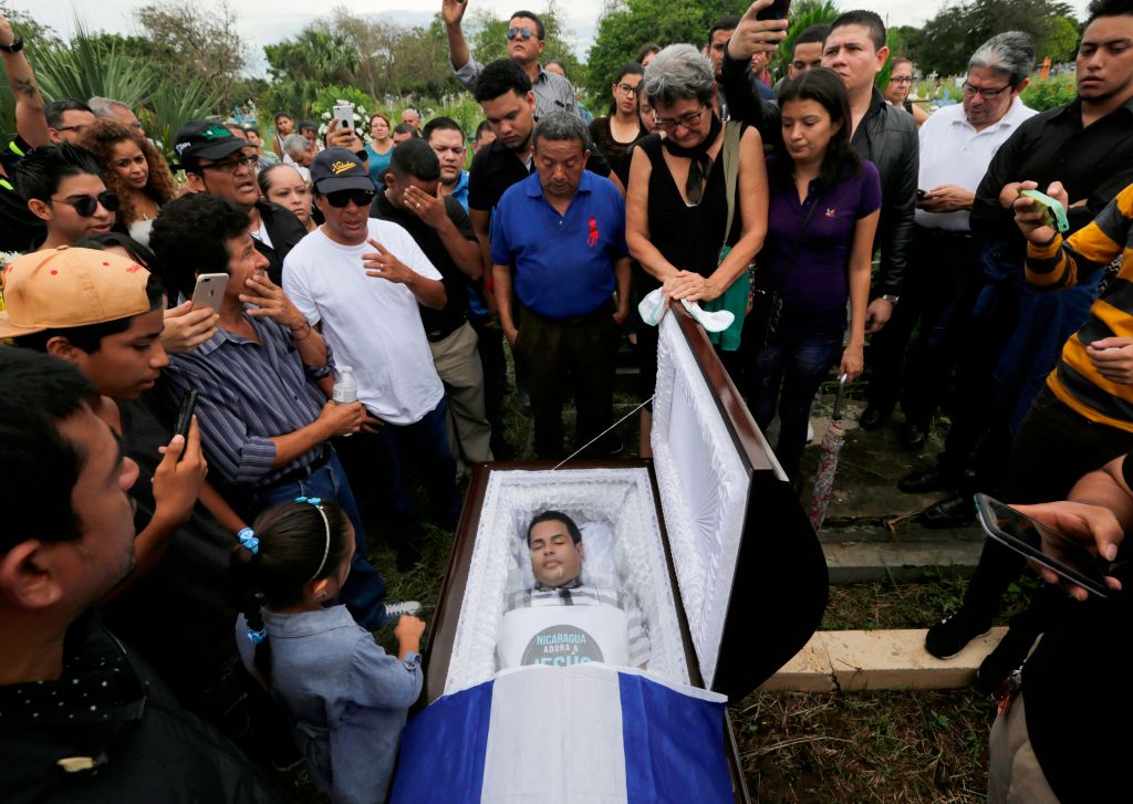 Funeral de Denis Madriz, de 28 años, secuestrado y asesinado durante las protestas de 2018 en Nicaragua