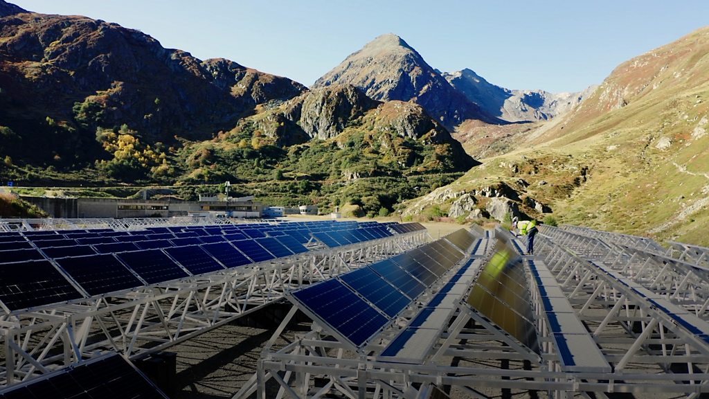 Could this solar farm be a climate change solution?