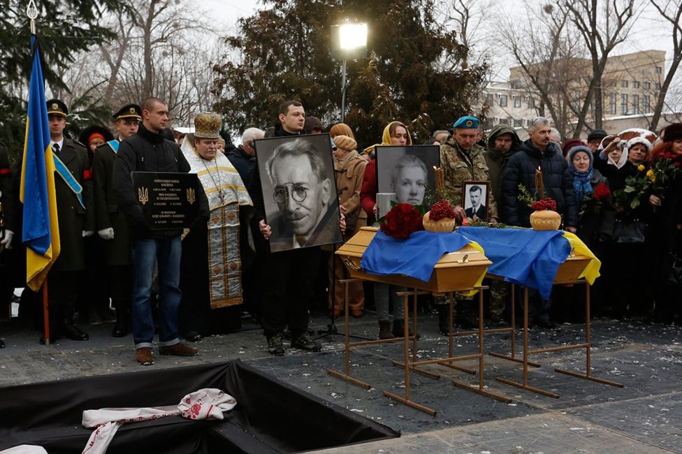 Перепоховання Олександра Олеся і дружини в Києві