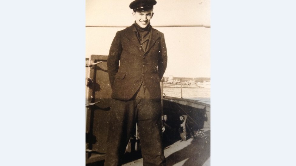 Джон Кроули, служивший на HMS Offa