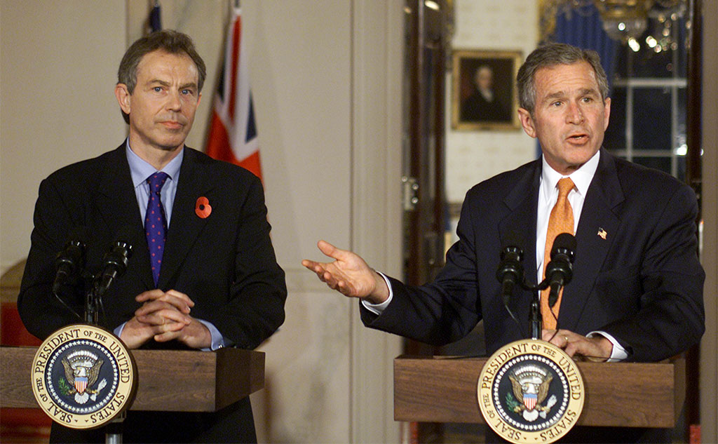 US President George W. Bush and British Prime Minister Tony Blair at the White House, 7 November 2001