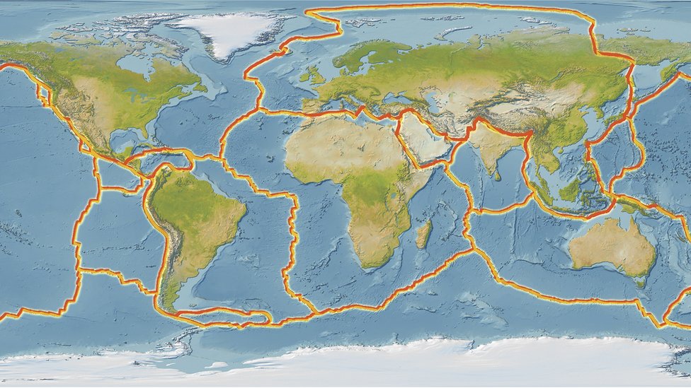 Mapa con las líneas de los supercontinentes.