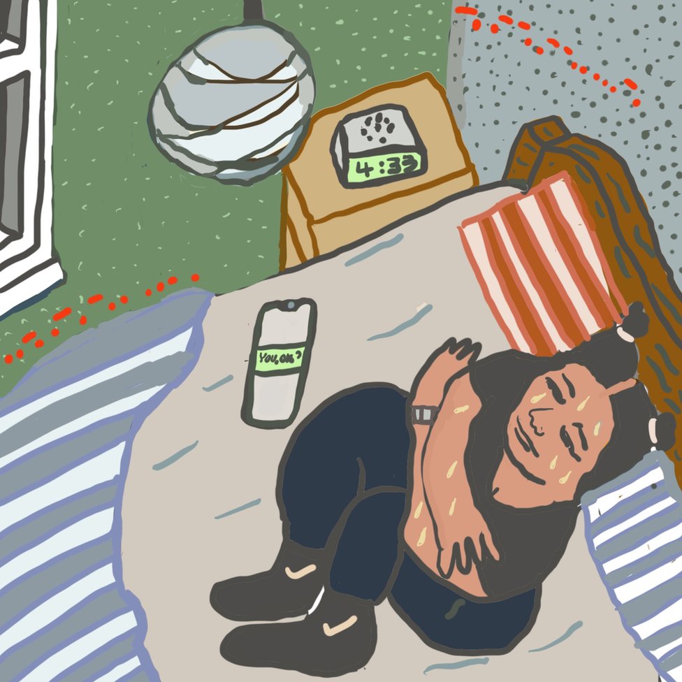 Ilustracija: Monika drhti u krevetu kasno uveče
