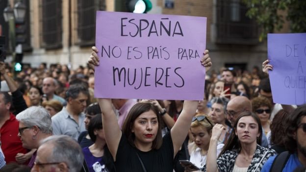 Manifestación por el caso de La Manada en España.
