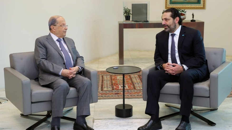سعد الحريري: من يرث زعيم السنة في لبنان وما هي آثار انسحابه من المشهد السياسي على النخبة الحاكمة؟ 4 سعد الحريري إلى جانب الرئيس اللبناني ميشال عون