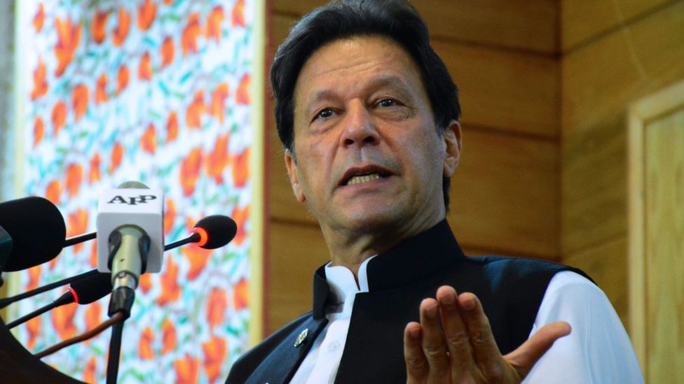 Pakistan: Court to decide embattled PM Imran Khan's fate