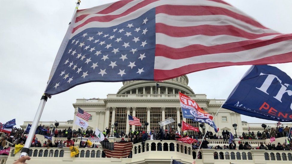 支持特朗普的抗議者闖入國會大廈（Credit: Reuters）