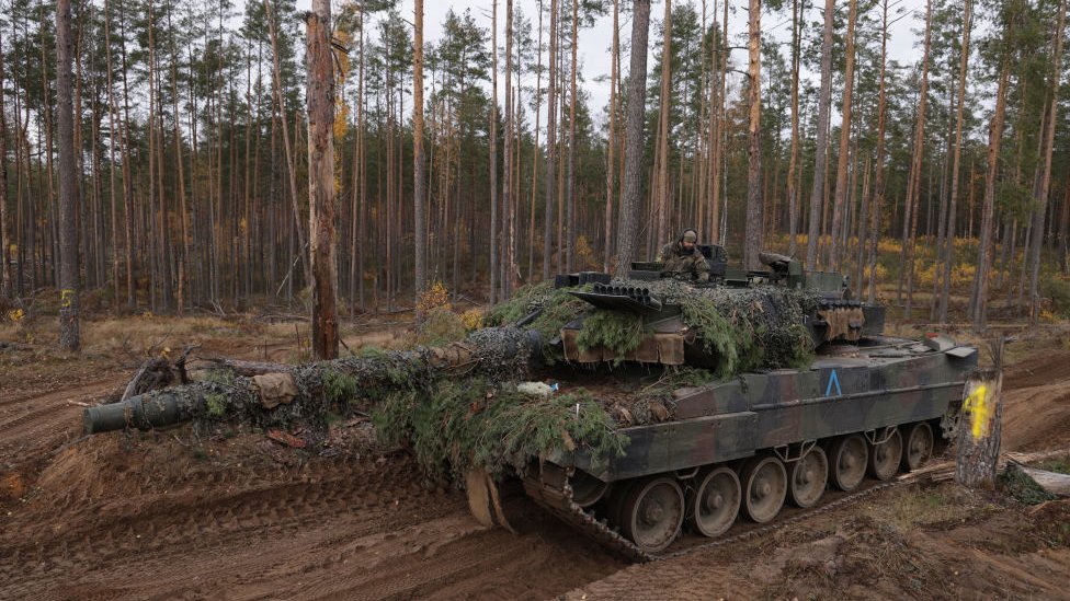 German indecision on Leopard 2 tanks a 'disappointment,' Ukraine's