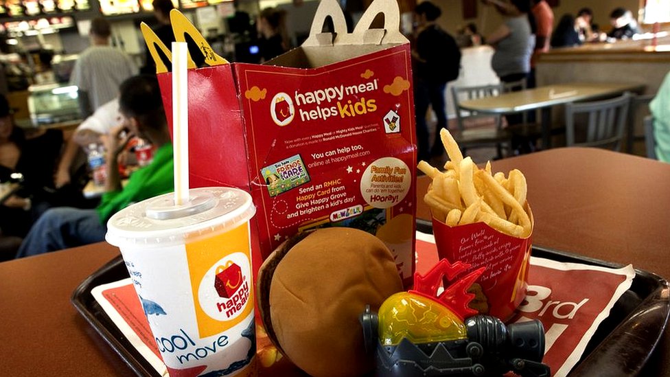 La curiosa historia del logotipo de McDonald's y de cómo se convirtió en un  símbolo global del capitalismo - BBC News Mundo