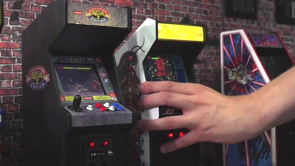 E3: The retro arcade machines that sit on your desk