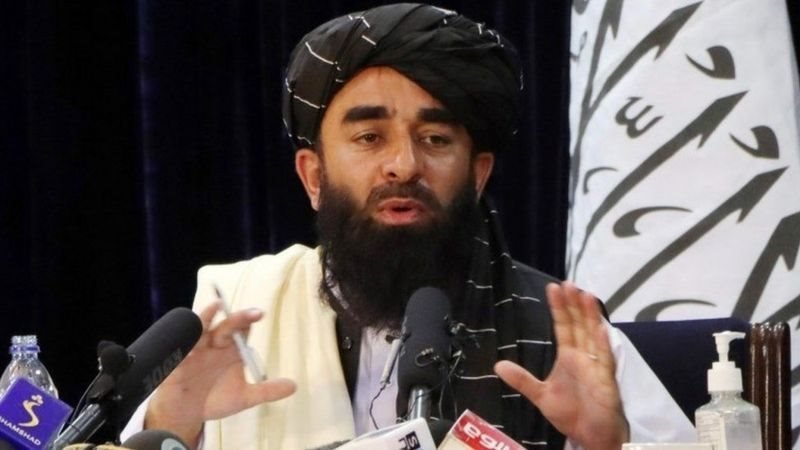 Taliban Sözcüsü Zabihullah Mücahid, İtalyan La Repubblica gazetesine verdiği mülakatta Çin ve Rusya ile ilişkileri sayesinde yalnızlığı telafi edebileceklerinin altını çizdi.
