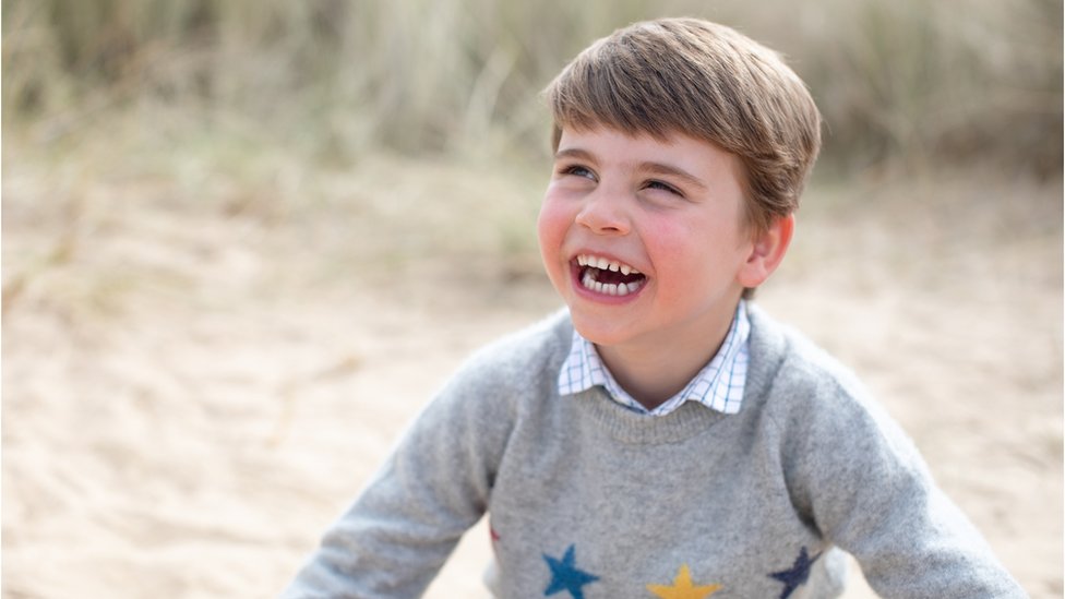 Príncipe Louis: divulgadas fotos do aniversário de 4 anos do filho de William e Kate