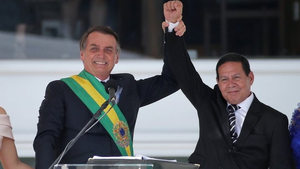 Bolsonaro y el vicepresidente.