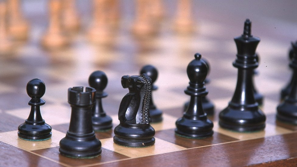 Ukrainian Chess Grandmasters caught in a warzone