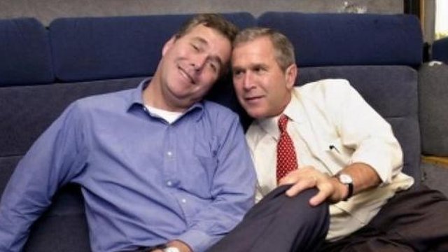 Jeb Bush and George W Bush in 2000