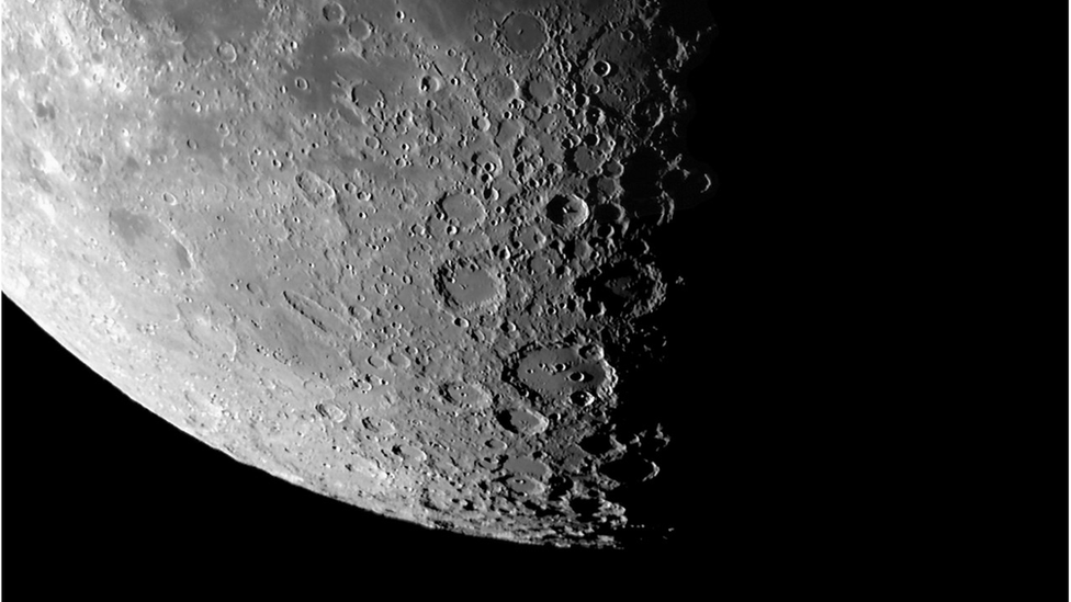 Fotografia do quadrante sudoeste da Lua