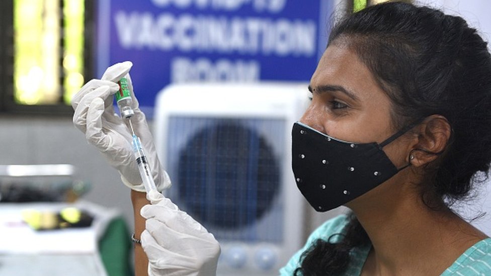 Covid aşısı: Dünya Sağlık Örgütü, Hindistan ve Afrika'da sahte aşılar tespit etti