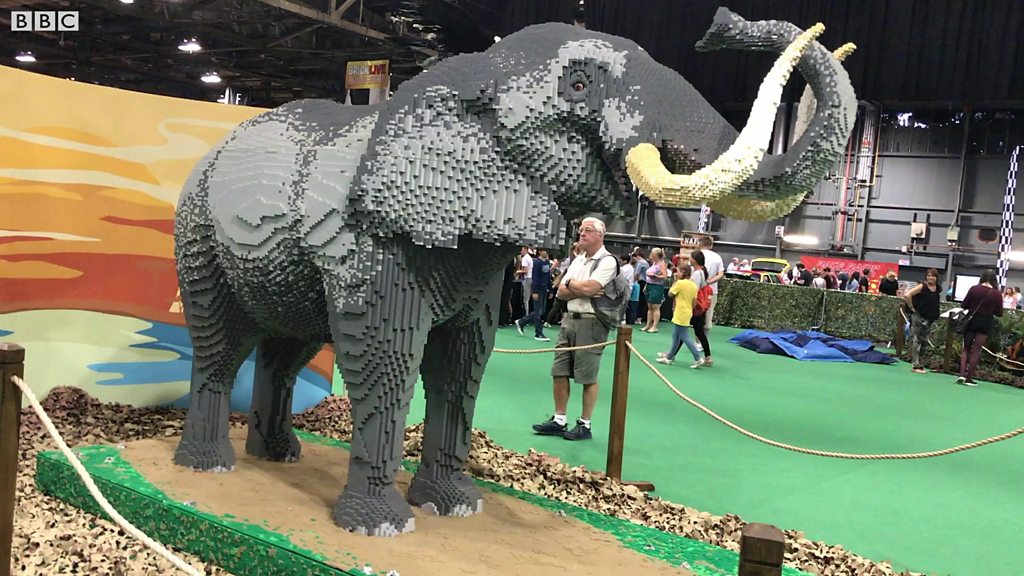 Giant store lego elephant