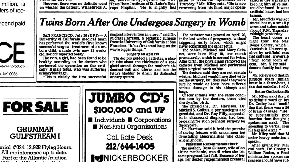 La noticia sobre el nacimiento de los mellizos, en la página 8 del New York Times, del 27 de julio de 1981.