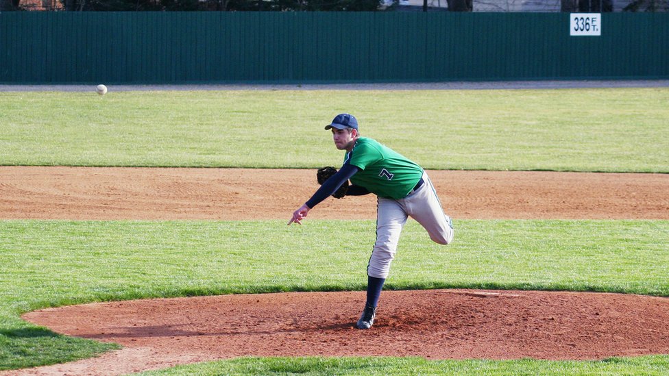 En béisbol, el 30% de los lanzadores de alto nivel son zurdos. Lanzador de béisbol