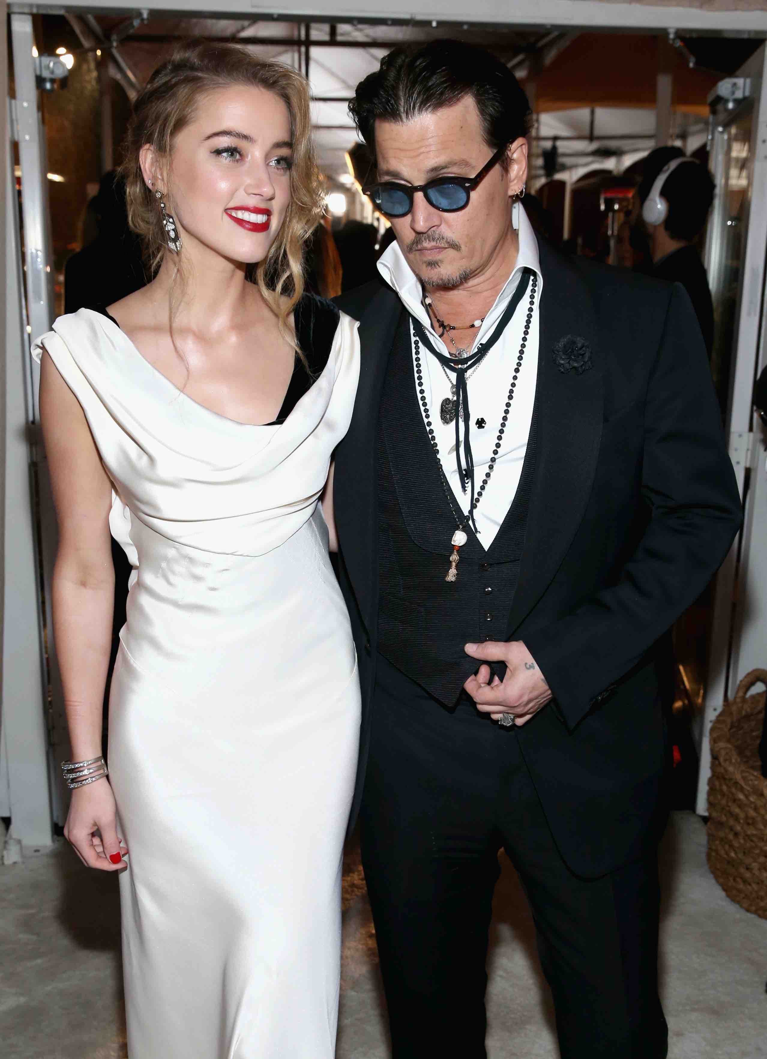 Amber Heard e Johnny Depp em Los Angeles em 2015