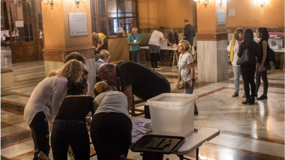 Muchos centros de votaciones no contaron con servicio de internet en todo el día. centros de votaciones