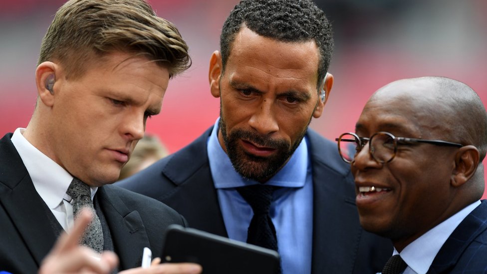 En los últimos años, Ferdinand ha trabajado como comentarista en la televisión británica. Rio Ferdinand junto a Ian Wright y Jake Humphrey