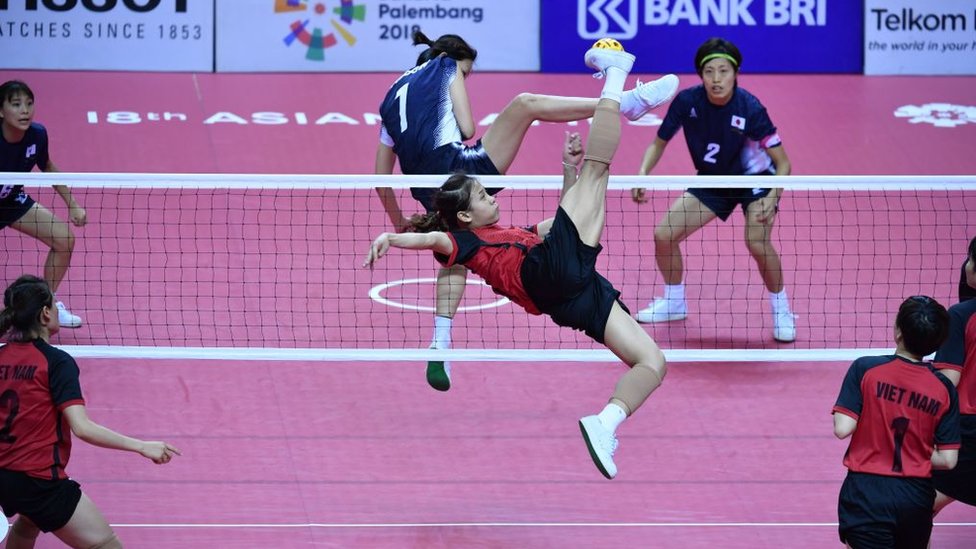 藤球(Sepak Takraw)是亞運傳統項目。