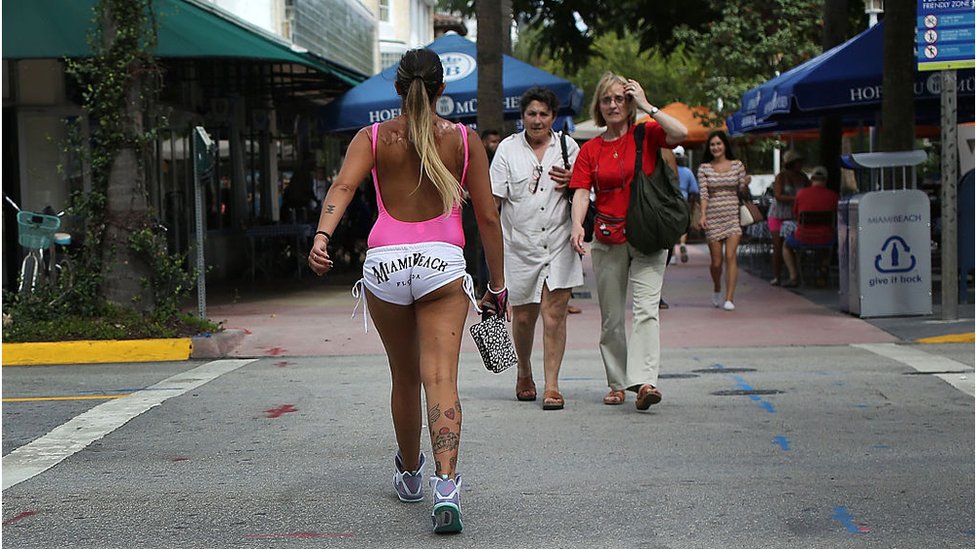 La élite latinoamericana ya no se va de compras a París, sino a Miami Beach. Miami Beach