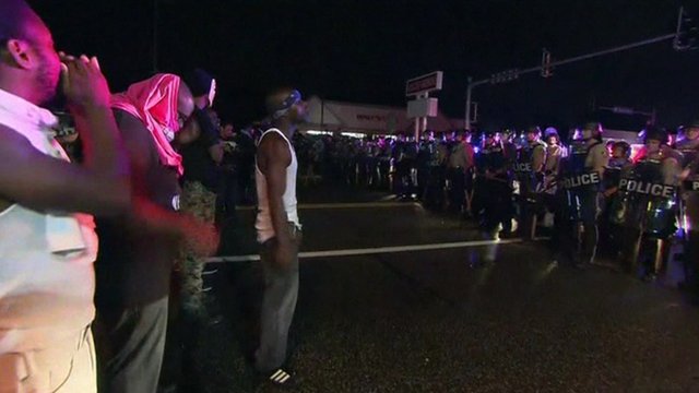 Michael Brown anniversary: Shots fired at Ferguson protest - BBC News