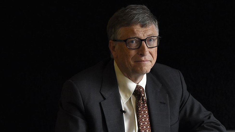 Microsoft'un kurucusu Bill Gates, yoksul ülkelerdeki aşı programları için 10 milyar dolarlık bir fon oluşturdu.