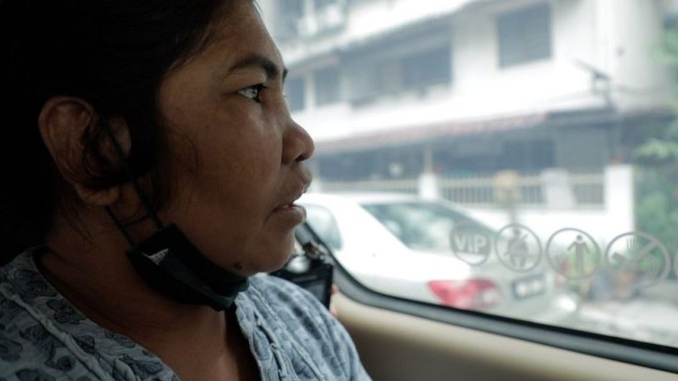 Meriance mengatakan sempat terpikir lompat dari jendela rumah majikannya di Malaysa, namun teringat empat anaknya.