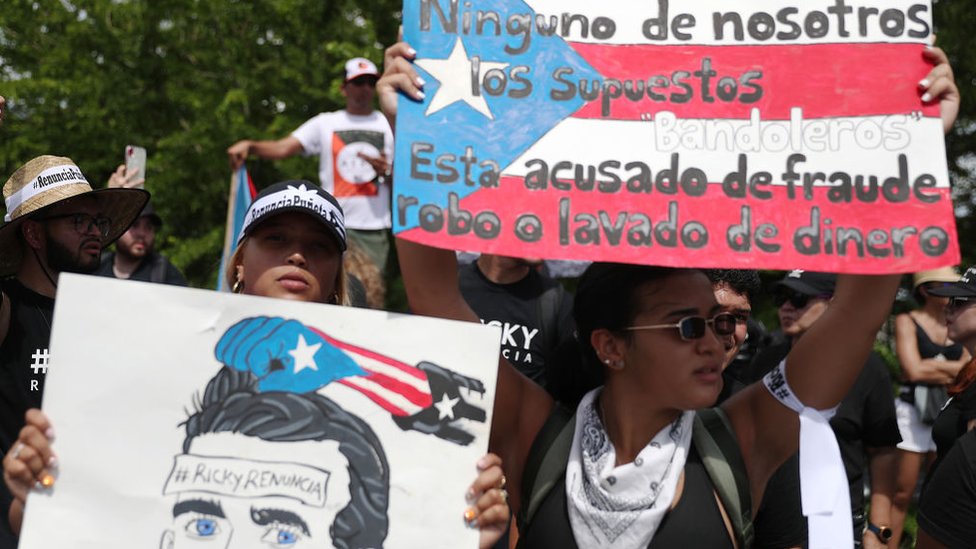 Crisis En Puerto Rico Las Imágenes De Las Masivas Protestas Contra El Crisis En Puerto Rico Las Imágenes De Las Masivas Protestas Contra El