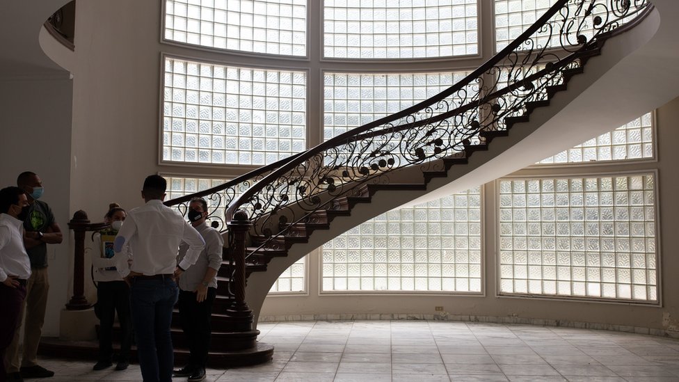 Escaleras de la mansión Montecasino.