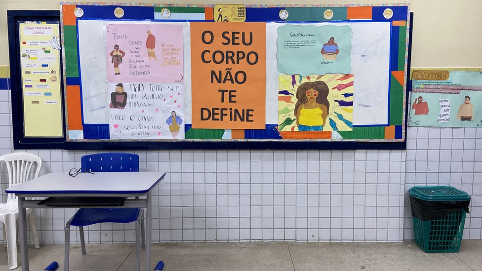 A classroom in Recife with the new chair