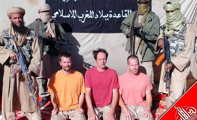 Stephen McGown compartió su cautiverio con otros dos turistas, un holandés y un sueco. Captura de pantalla de un video de al Qaeda en el que aparece Stephen McGown.