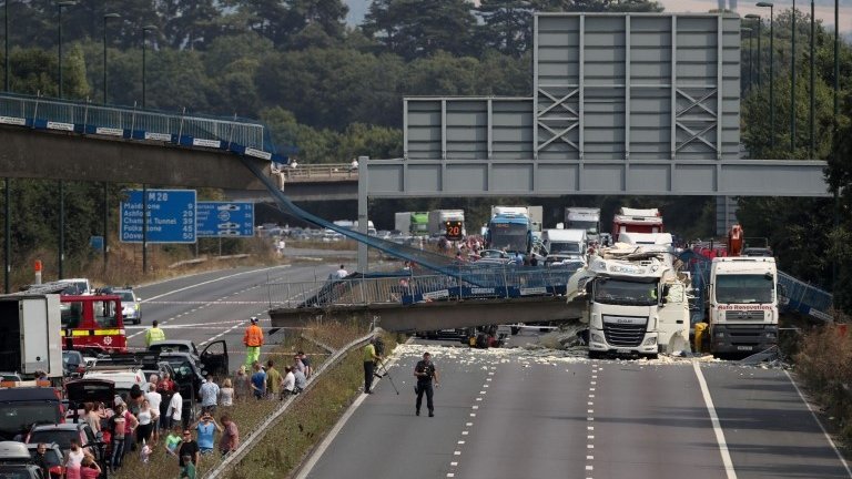 M20 motorway shut after lorry crash causes bridge collapse BBC News