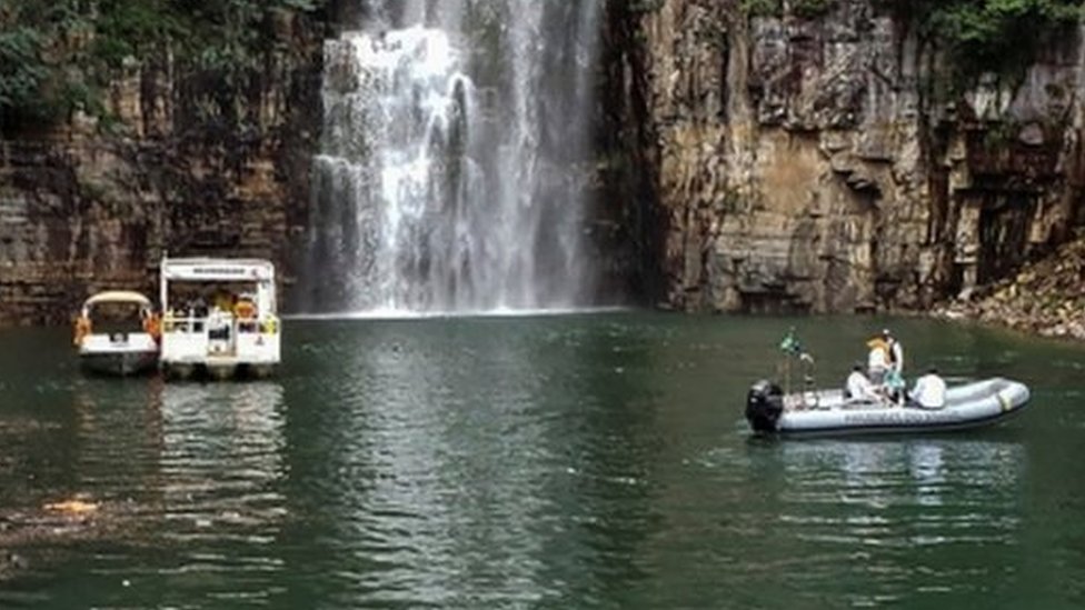 Ten die after Brazilian cliff collapses onto leisure boats