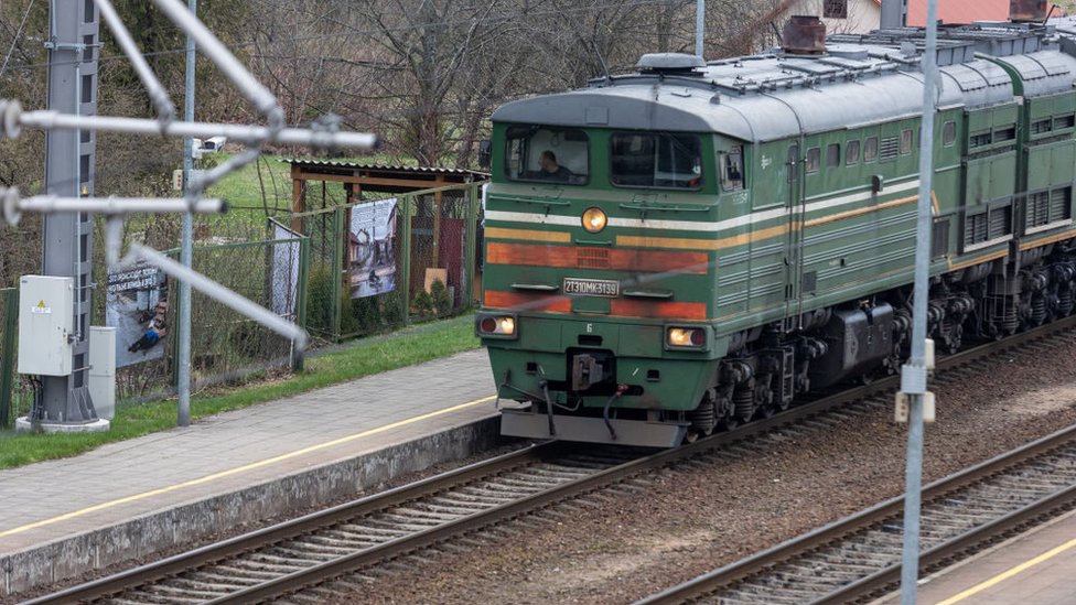 Un tren en Lituania rumbo a Kaliningrado.