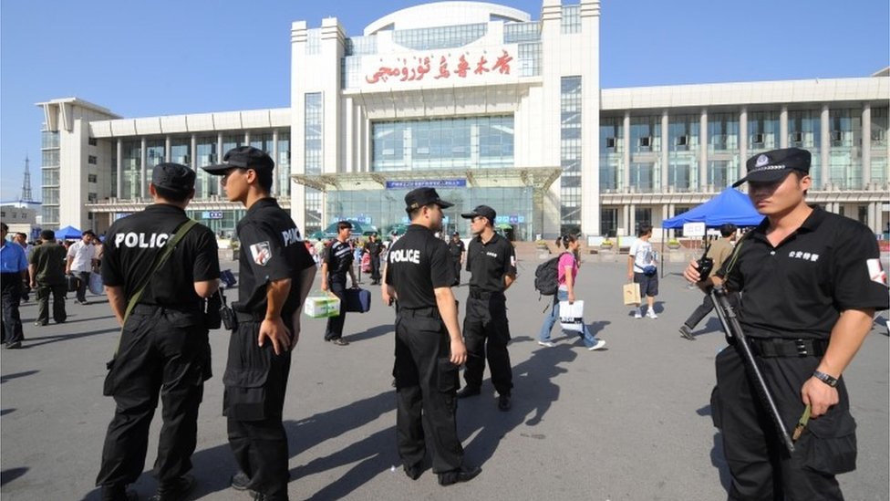 Полиция в Урумчи, Синьцзян (изображение файла)