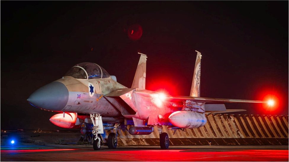 以色列空軍基地的F-15戰機