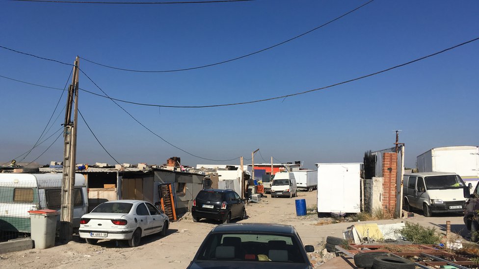 Parte del campamento donde tuvieron lugar varios derribos. (Foto: BBC Mundo/Enric Botella) Campamento (BBC Mundo/Enric Botella)