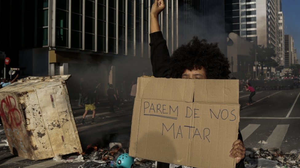 Manifestantes em São Paulo no dia 31 de maio de 2020